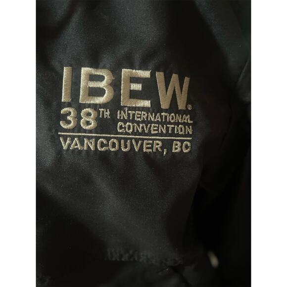 King Louie America IBEW 38th International Convention Small Unisex Jacket - Picture 7 of 13